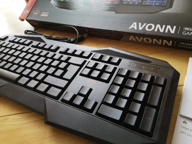 Trust GXT 830 RW Avonn