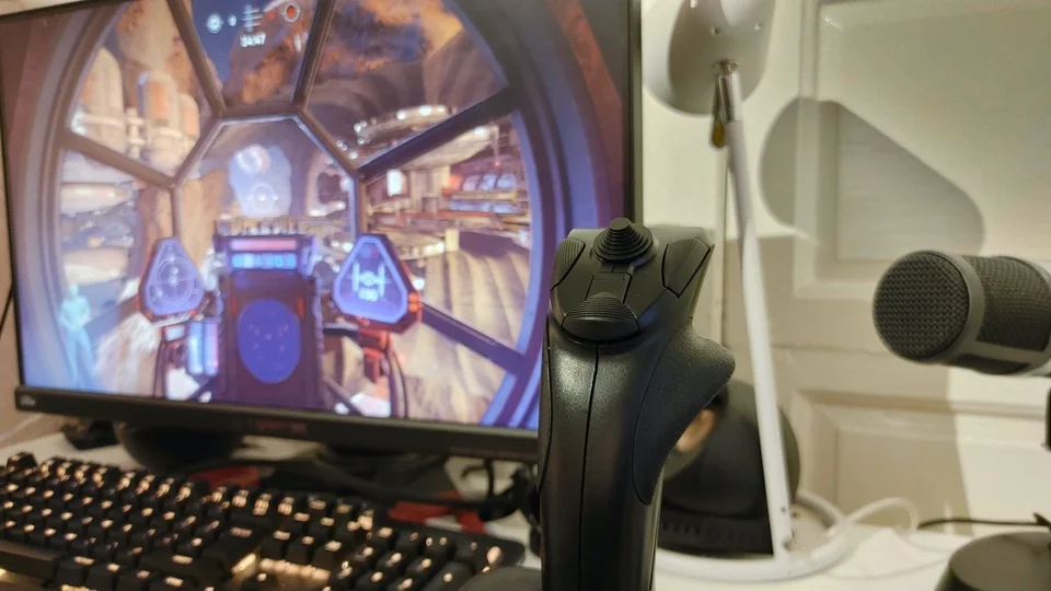 Thrustmaster