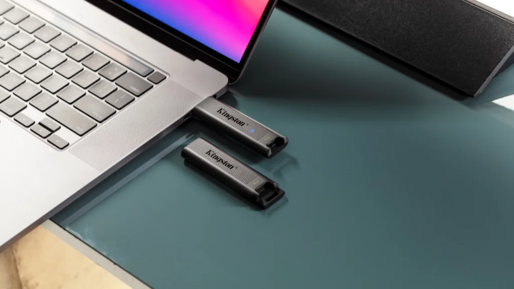Max USB 3.2 Gen 2 Flash