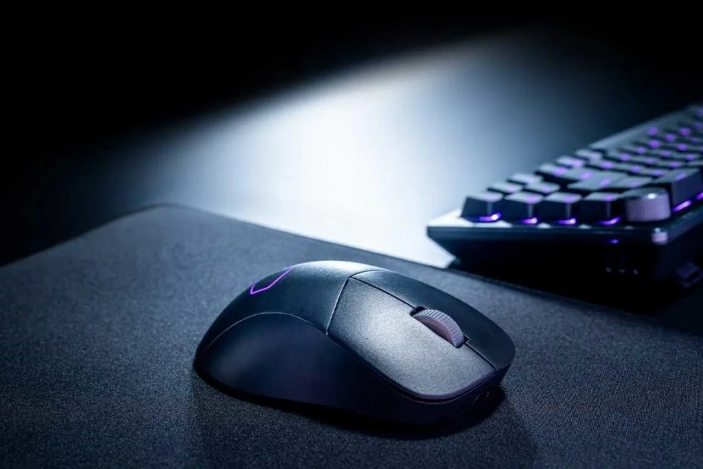 Cooler Master MM731 1