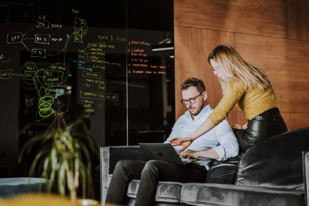 Q AGENCY_2