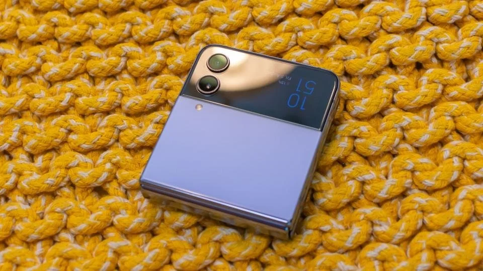 Samsung Galaxy Z Flip 4