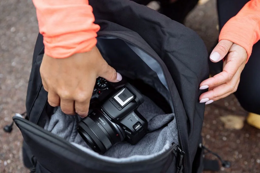 Canon EOS R50 3