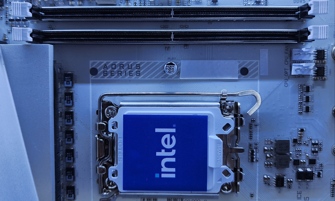 Intel povećava podršku za DDR5 memoriju do 10.000 MT s za Arrow Lake Core Ultra 200 procesore