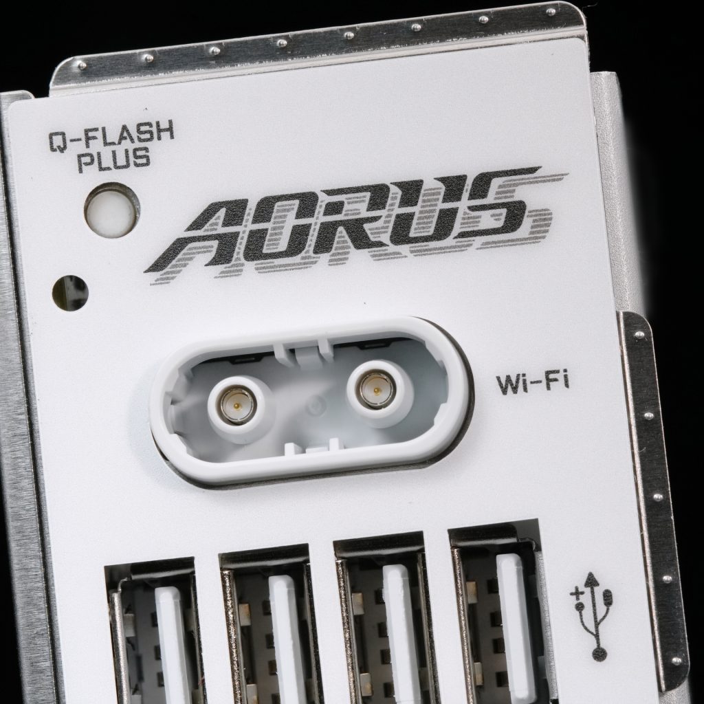 Gigabyte X870X870E AORUS ELITE matične ploče donose poboljšanu povezanost, praktičnost i sjajan estetski dizajn 5