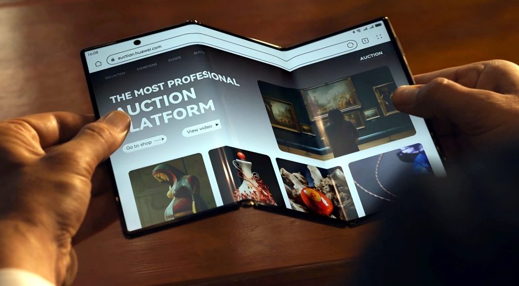 Prvi savitljivi telefon sa dvostrukim preklopom 1