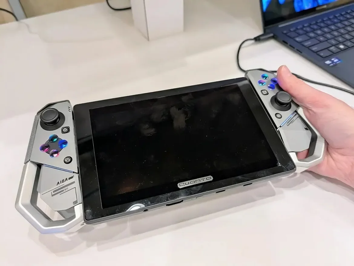 Intel prikazuje next-gen modularne prenosne uređaje i Lunar Lake laptope na CES 2025