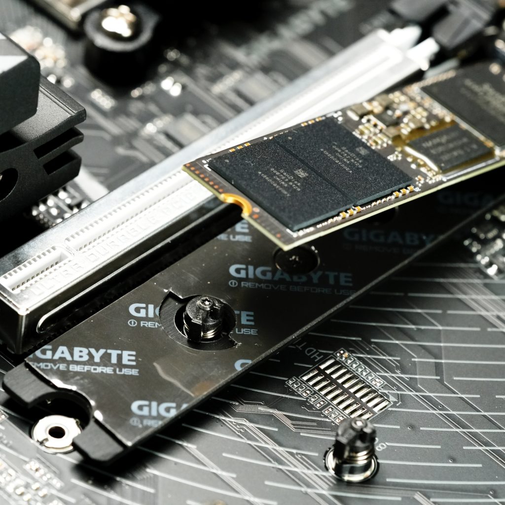 Gigabyte nudi sve svoje B850 matične ploče sa podrškom za PCI-E 5.0, pružajući veliku propusnost za ekspanzione kartice i SSD-ove 3