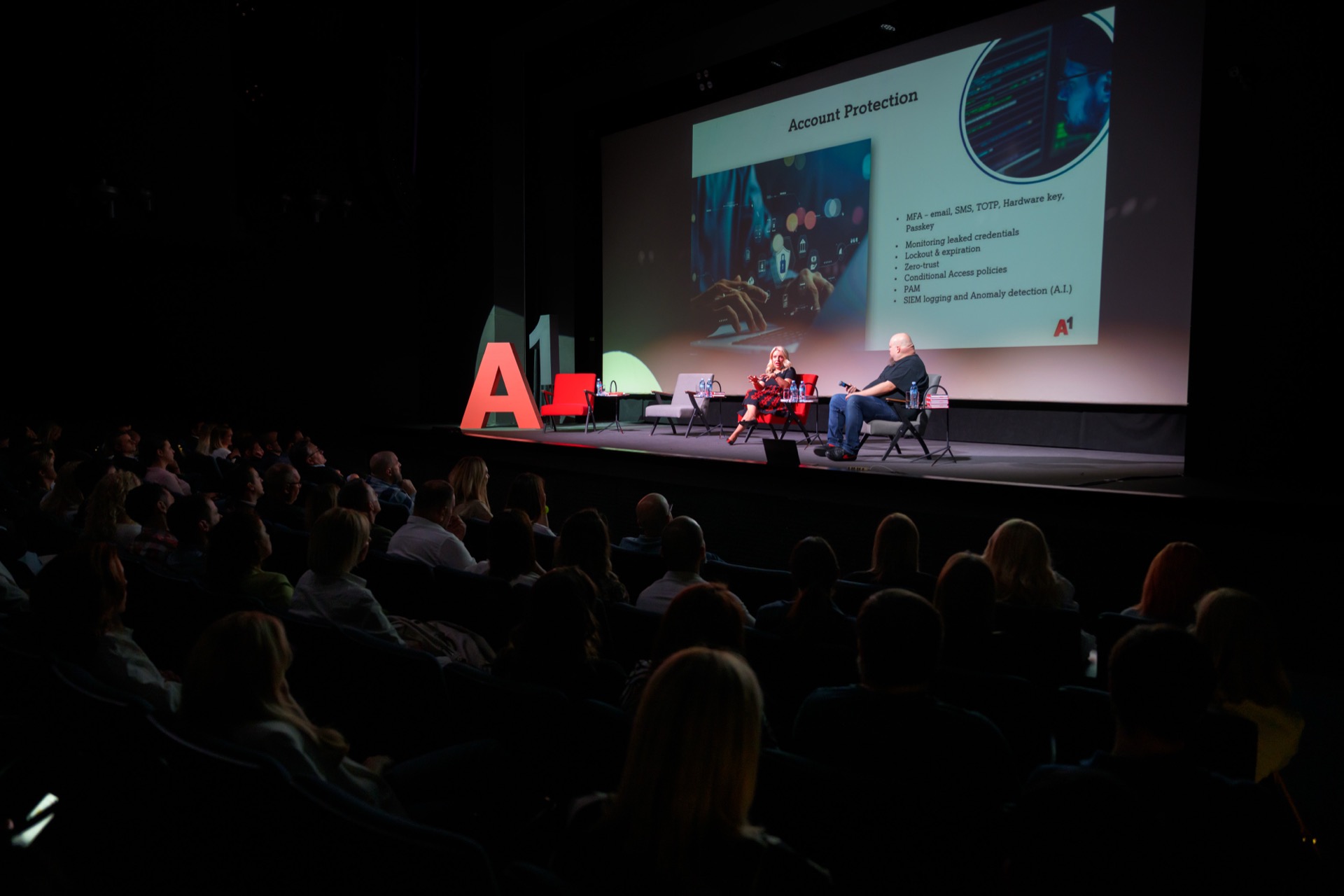 Biznis između redova