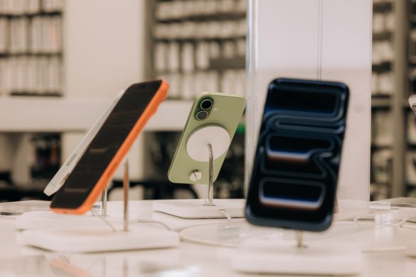 iPhone 17