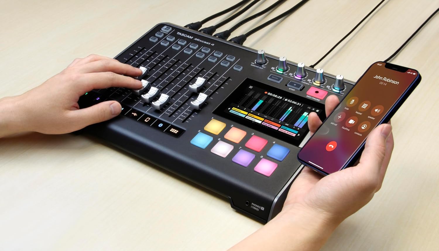 Tascam Mixcast 4