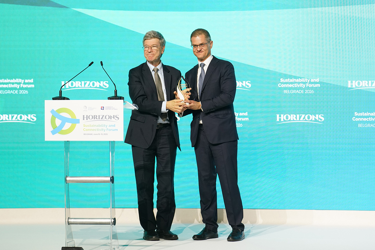 Vuk Jeremić i Džefri Saks na Horizons Forumu (Foto Dragan Kujundžić)